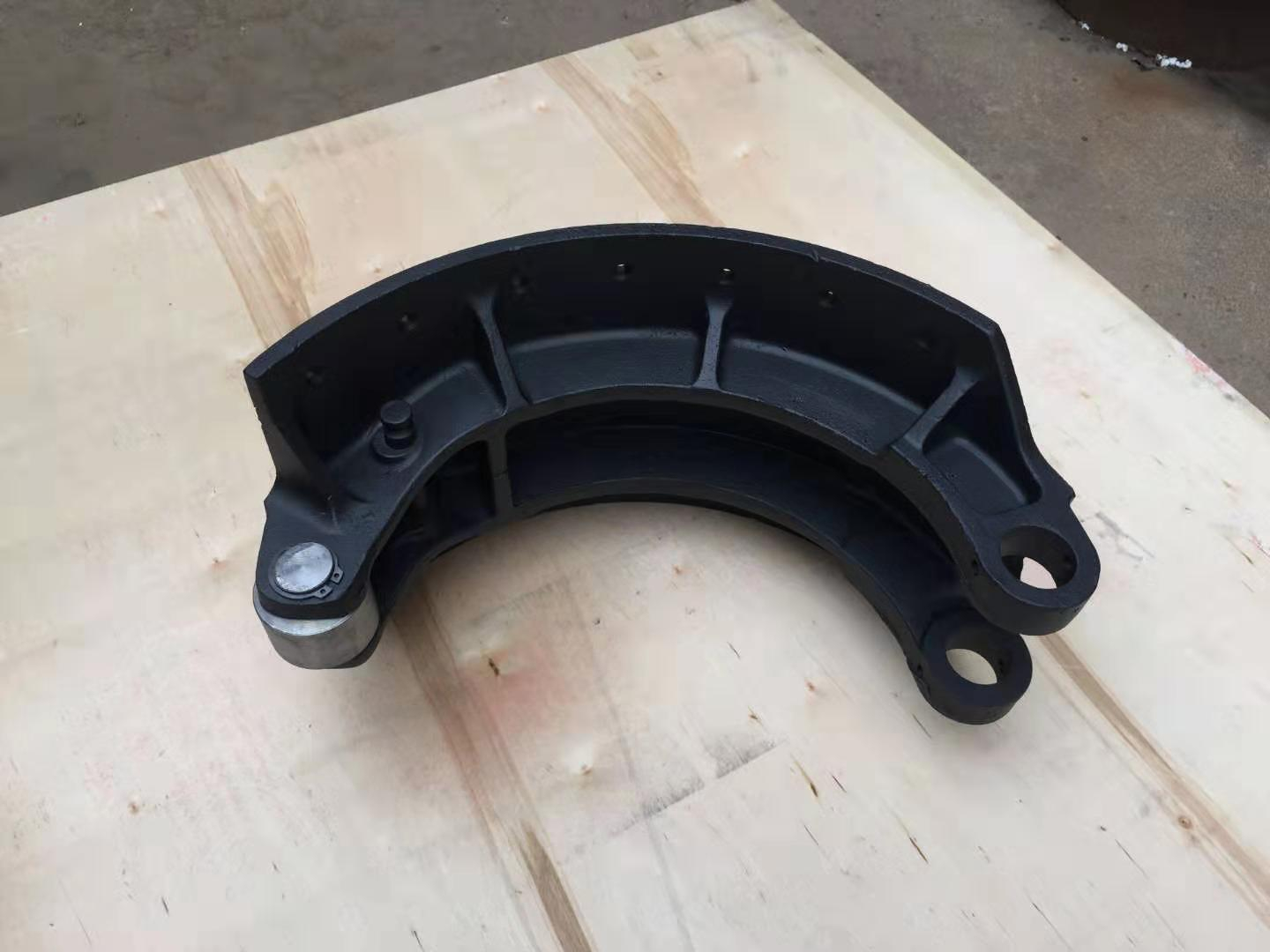 BRAKE SHOE